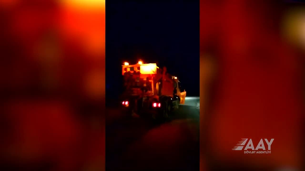"Zəfər Yolu"nda gecə boyu buzlaşmaya qarşı tədbirlər görülüb - VİDEO