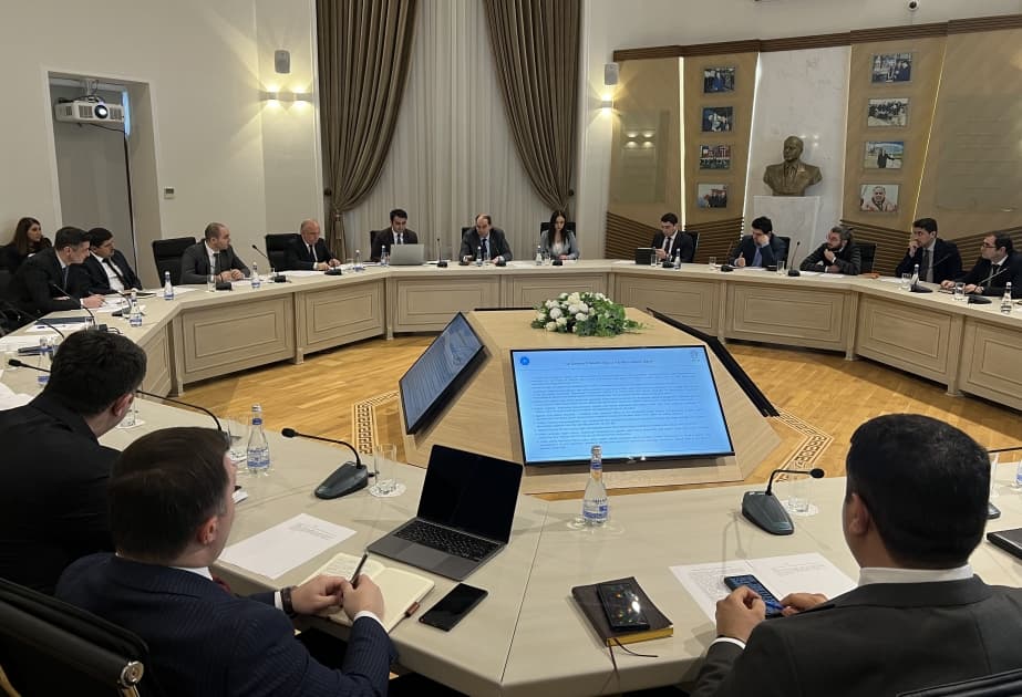 Yaşıl texnologiyaların və enerji səmərəliliyi tələblərinin tətbiqi ilə bağlı növbəti iclas keçirilib