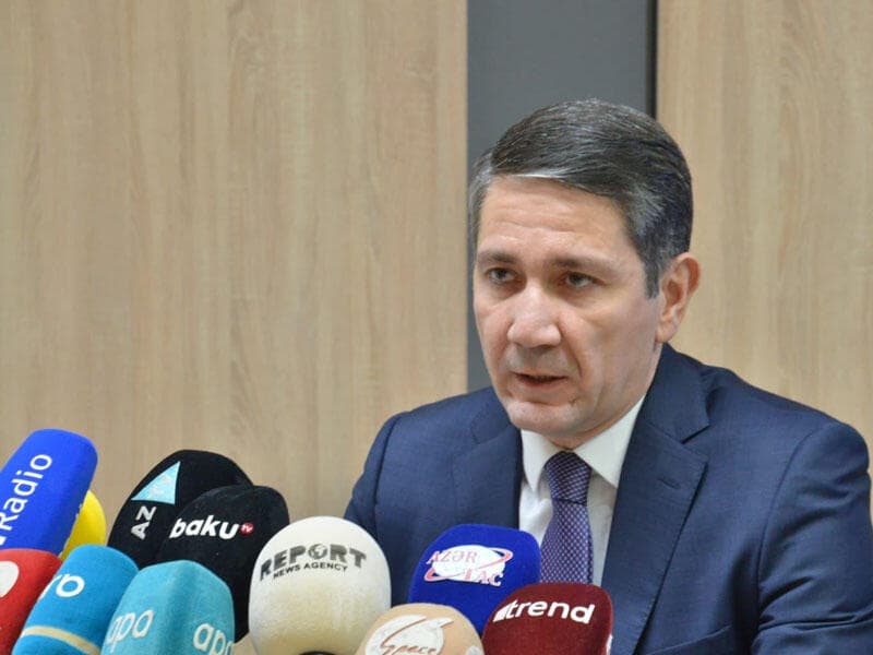 Ümumilikdə 800 mindən çox şəxsin sosial müavinət və təqaüdləri artırıldı