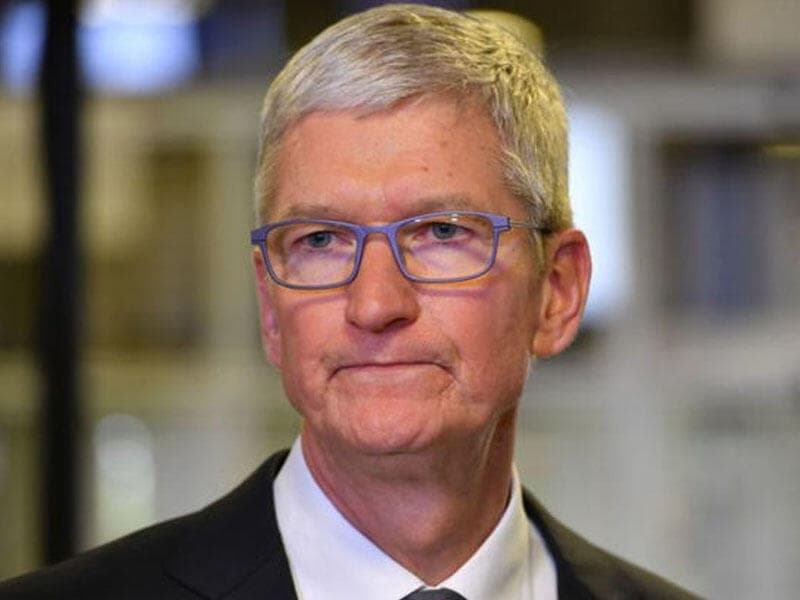“Apple” şirkətinin baş direktorunun gəlirləri azaldı