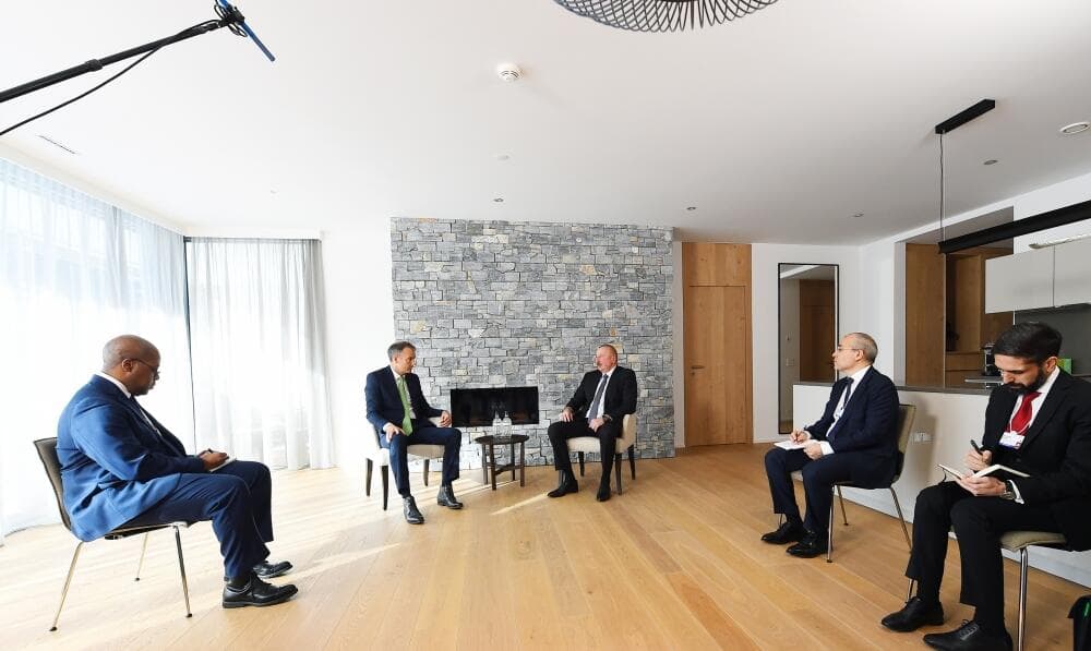 İlham Əliyev Davosda Bernard Luni ilə görüşüb - FOTO
