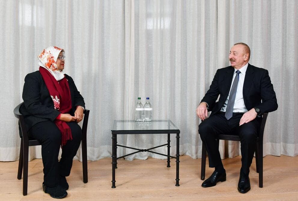 Azərbaycan Prezidenti Davosda BMT-nin Məskunlaşma Proqramının icraçı direktoru ilə görüşüb - FOTO