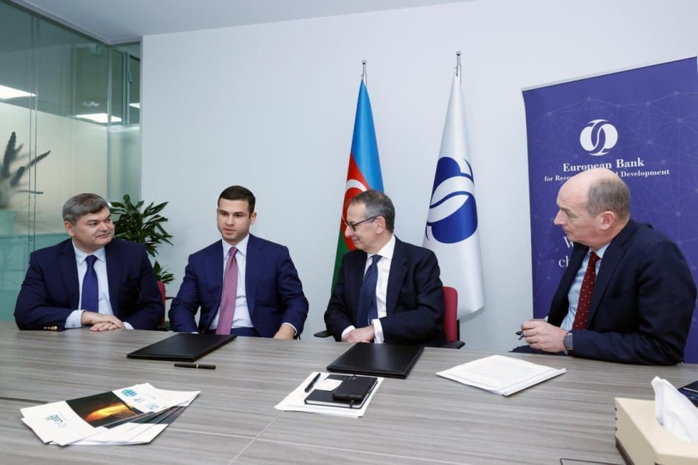 AYİB Azərbaycanın KOB subyektinə 4,2 milyon dollar kredit ayırıb - FOTO