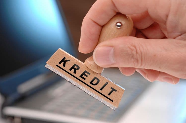 Kreditlərin 97,3 faizi banklar tərəfindən verilib
