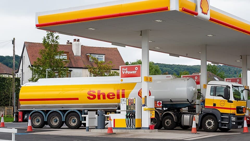 "Shell"in gəliri son 14 ilin maksimumuna çatdı