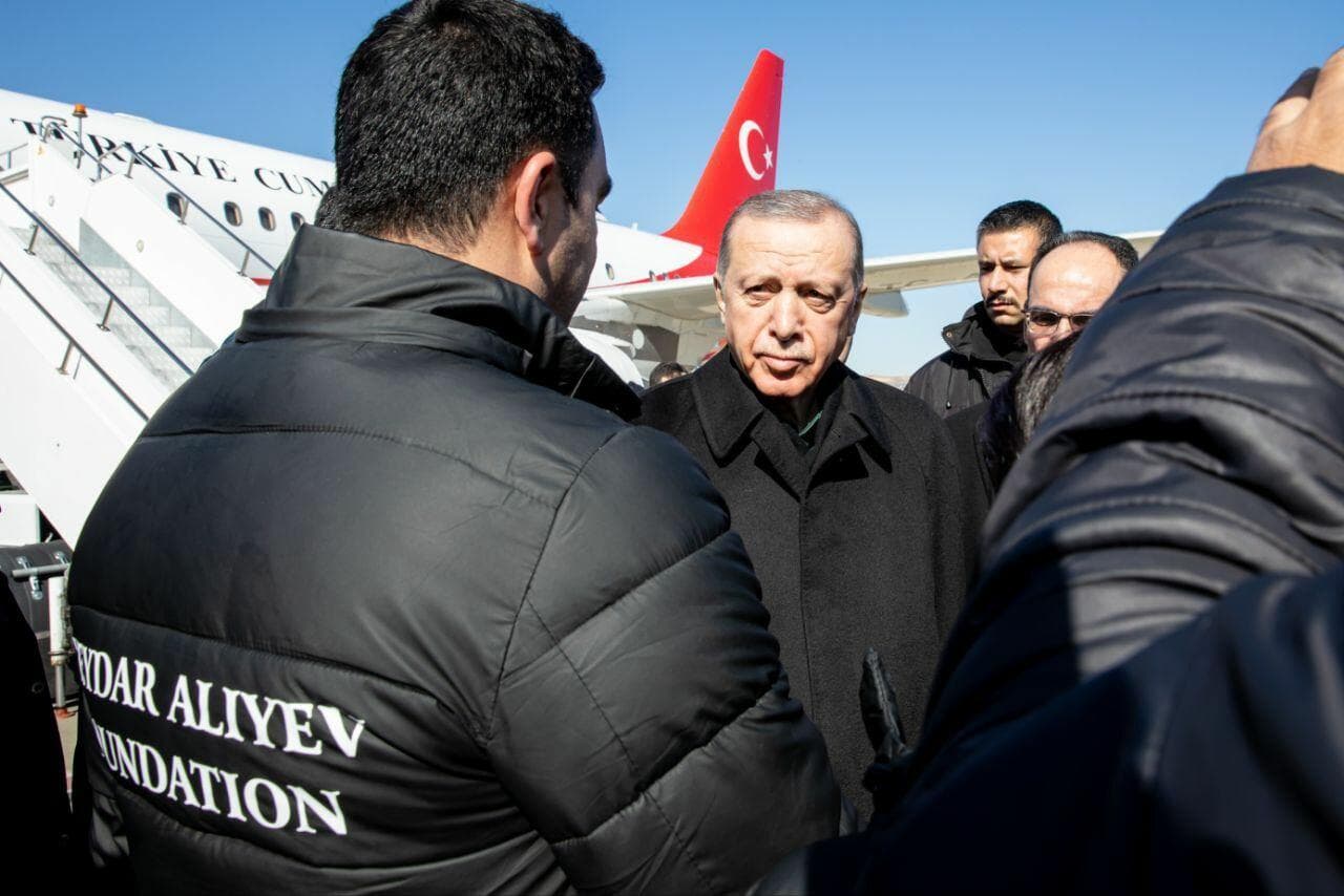 Ərdoğan Heydər Əliyev Fondunun nümayəndələri ilə görüşüb - FOTO
