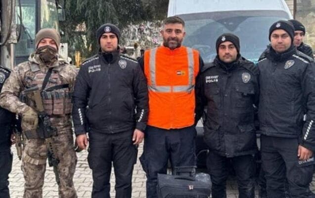 Dağıntılardan tapdığı 4 milyon dollar araşdırıldı