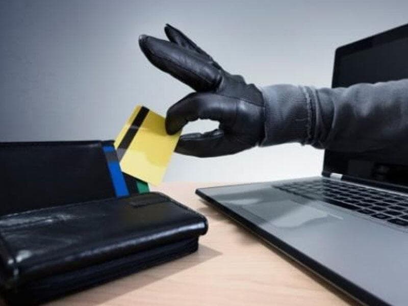 Bank adından gələn zənglərə qarşı diqqətli olun