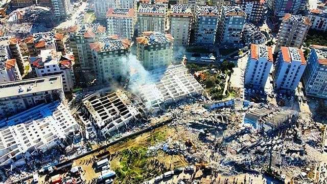 AYİB zəlzələnin Türkiyə iqtisadiyyatına təsiri ilə bağlı ilkin proqnozunu açıqlayıb