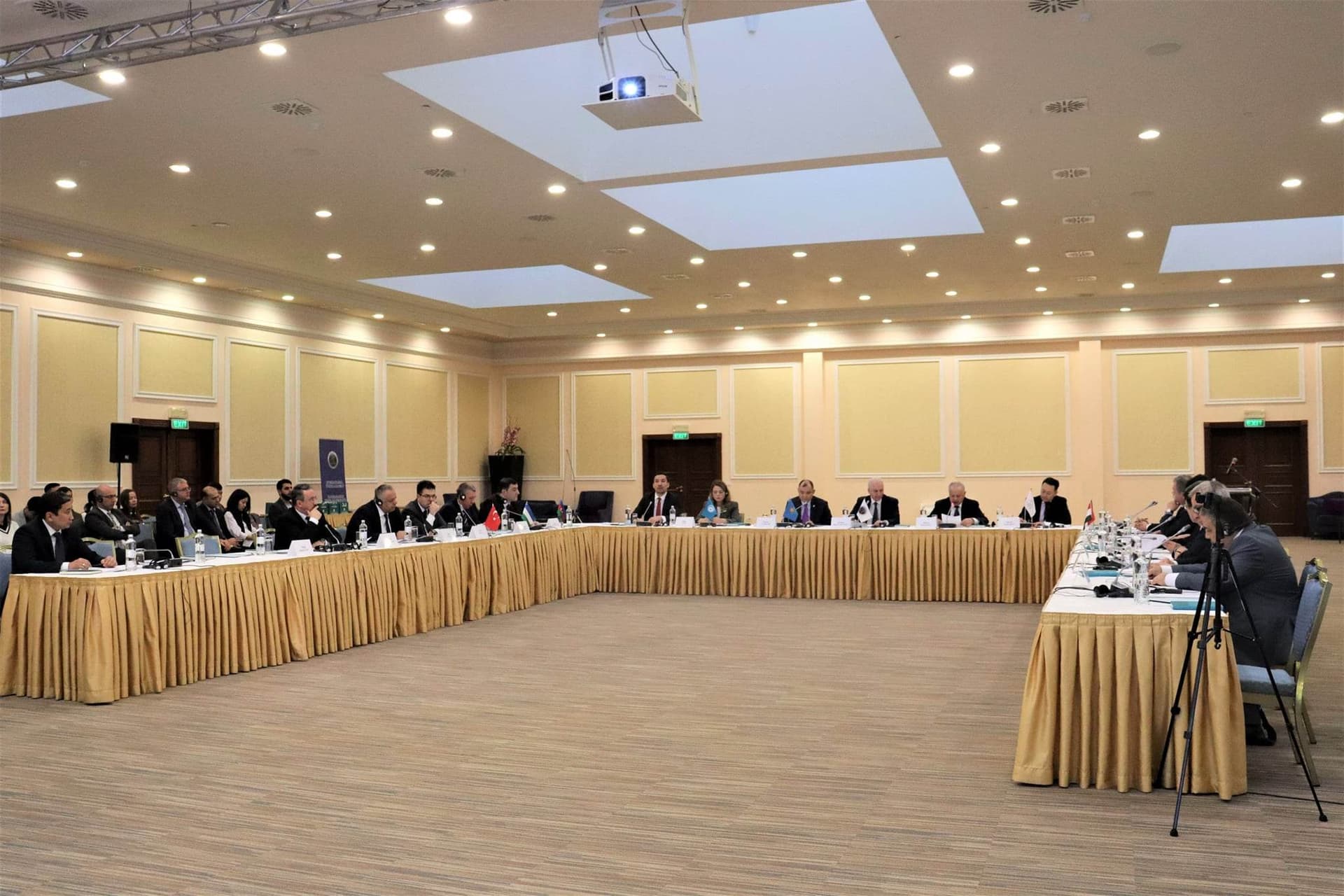 İİTKM-in meneceri Astanada türk dövlətlərinin iqtisadi əməkdaşlığınına dair təqdimat edib