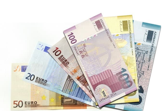 Avro və rubl manat qarşısında ucuzlaşdı
