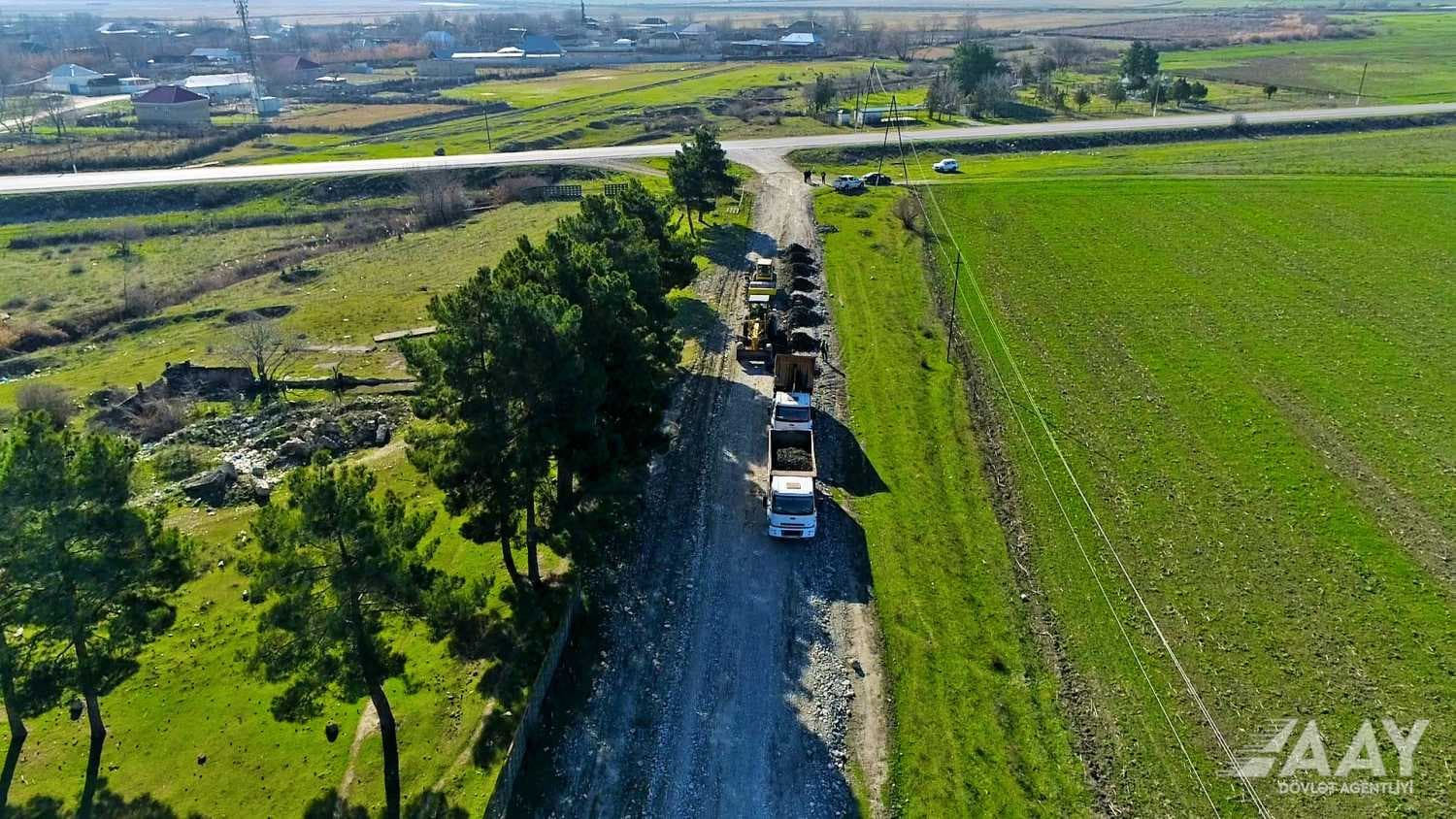 Ağsuda 12 yaşayış məntəqəsini birləşdirən yol yenidən qurulur - VİDEO - FOTO
