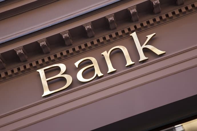 Azərbaycanda 3 bankın qeyri-faiz gəlirləri 100 mln. manatdan çoxdur
