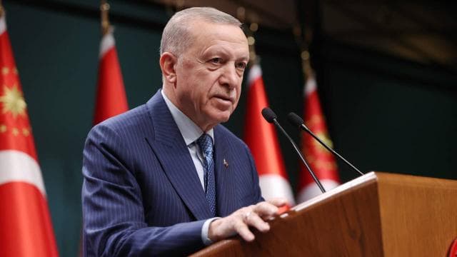 Ərdoğan: 115 min nəfər dağıntılar altından sağ çıxarılıb