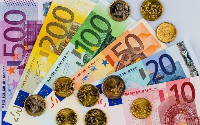 Belçika Rusiyanın 58 milyard avroluq aktivlərini dondurdu