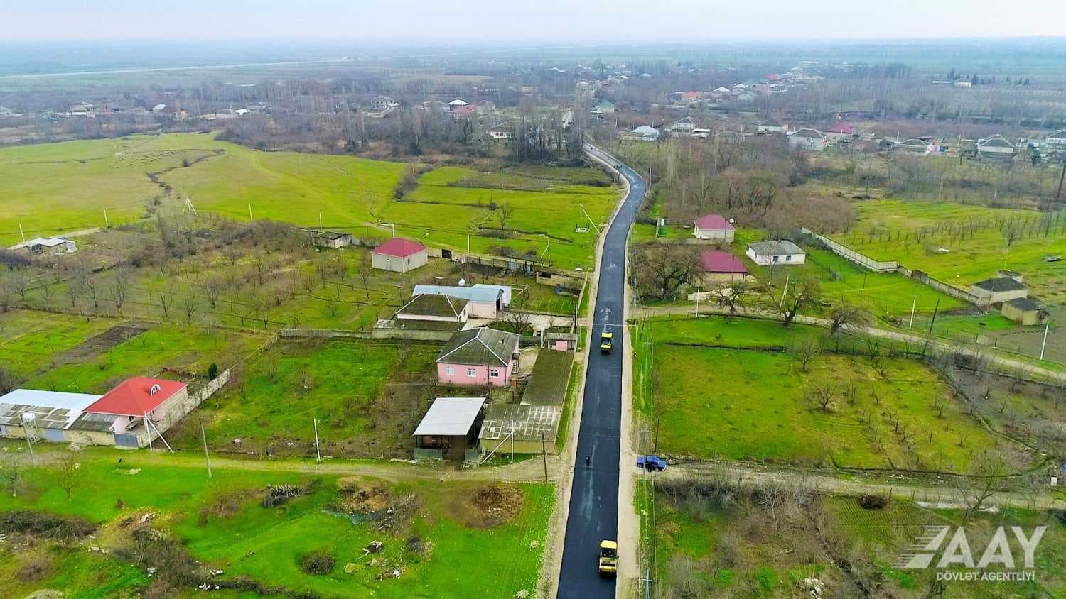 Xaçmaz rayonunda 10 yaşayış məntəqəsinin yolu yenidən qurulur VİDEO- FOTO
