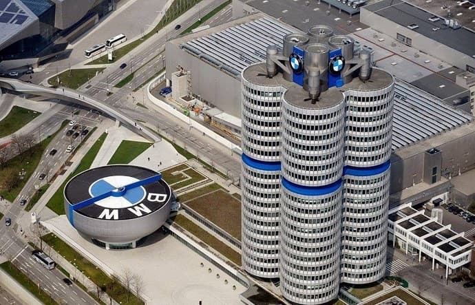 "BMW"nin xalis mənfəəti 18 milyard avronu ötüb