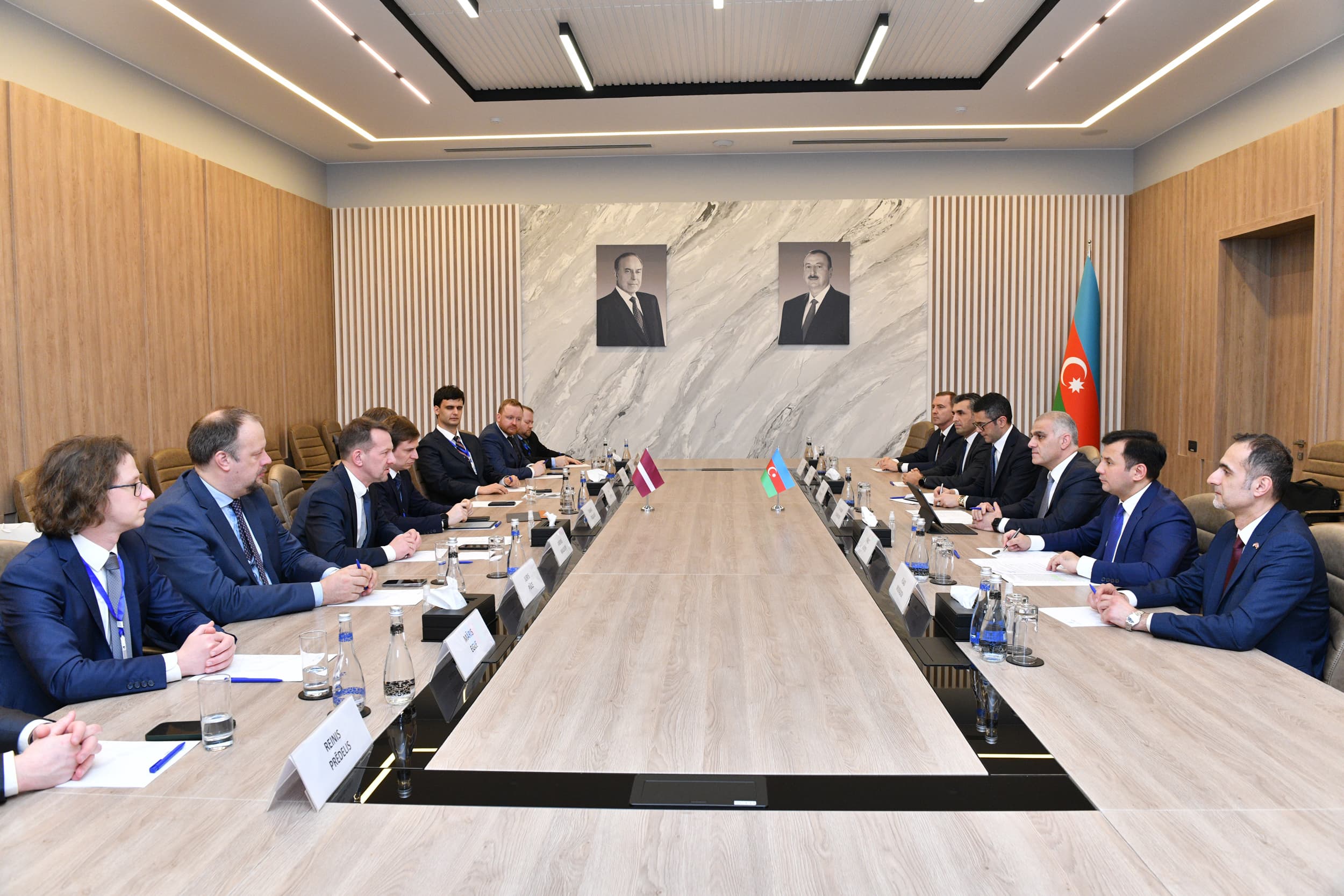 Nazir müavini Latviyanın İnvestisiya və İnkişaf Agentliyinin rəhbəri ilə görüşüb