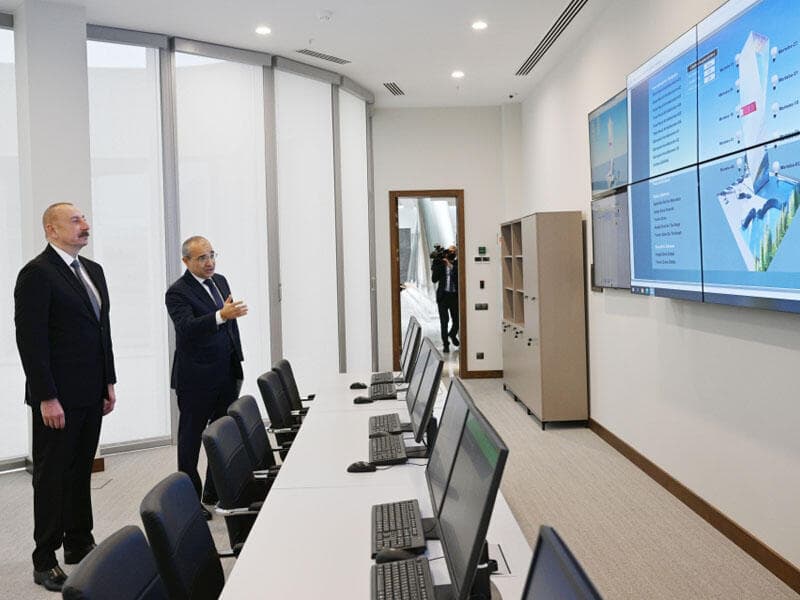 Prezident Əmlak Məsələləri Dövlət Xidmətinin yeni inzibati binasının açılışında iştirak edib - FOTO