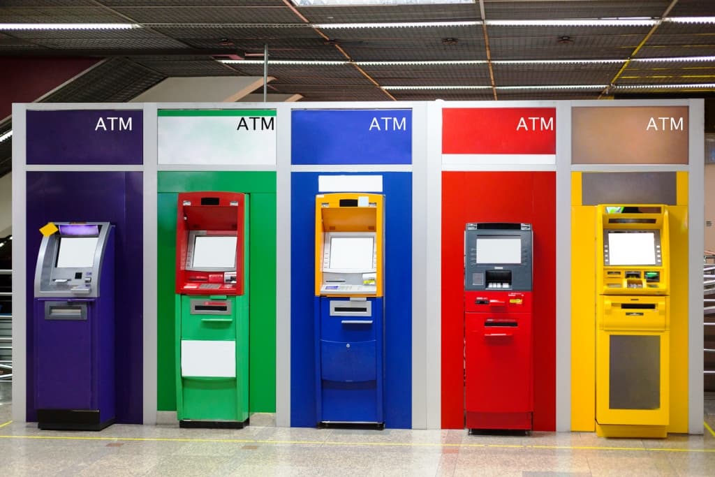 Azərbaycanda bankomatların və POS-terminalların sayı azalıb - CƏDVƏL