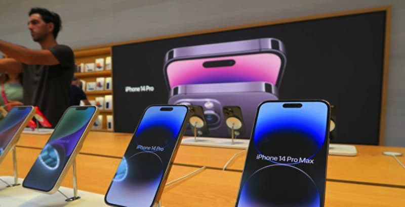Azərbaycanda “iPhone 14 Pro Max" mobil telefonu neçəyə satılır? - SİYAHI - FOTO