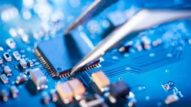 "Samsung" çip istehsalını azaldacaq