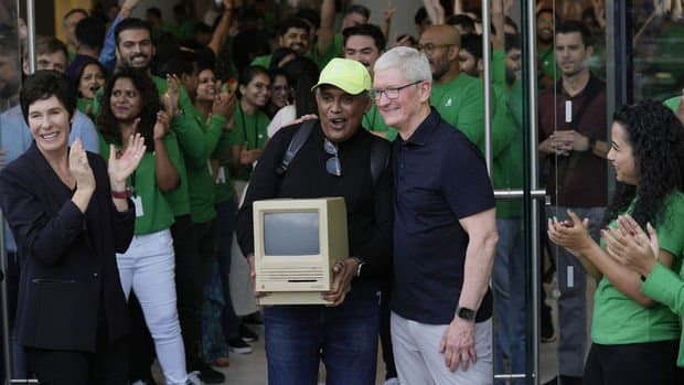 Apple Hindistanda ilk mağazasını açıb