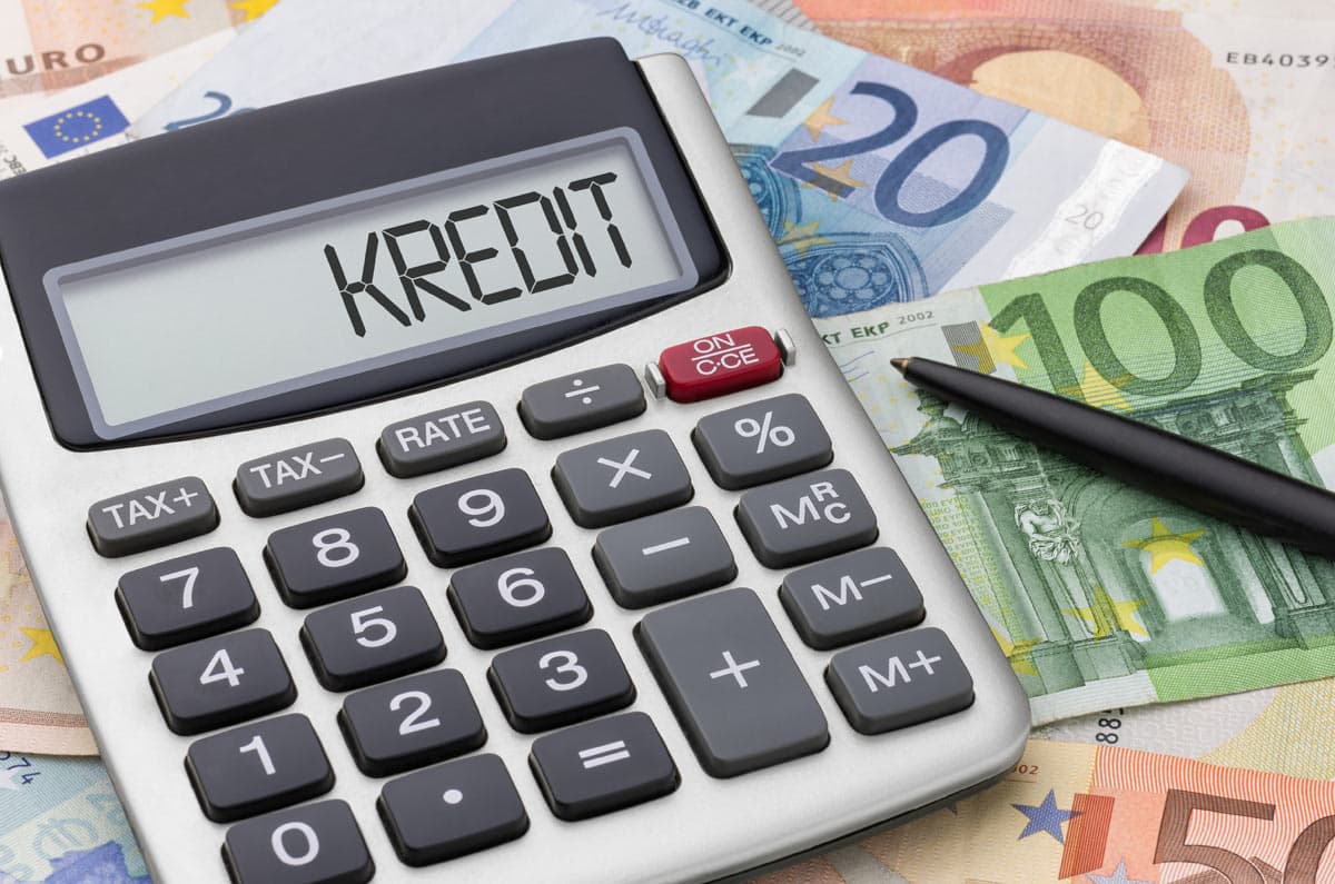 Azərbaycanda problemli kreditlər son bir ayda 3% azalıb