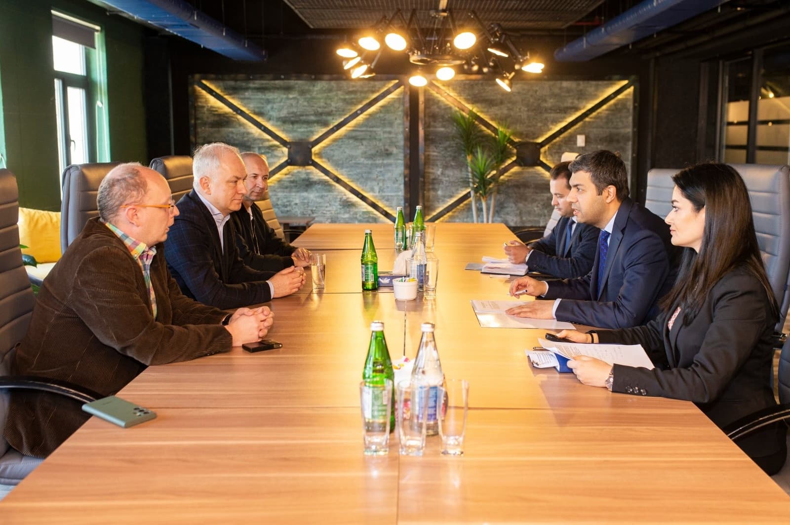 Polşanın senatoru “ASAN xidmət”də - FOTO