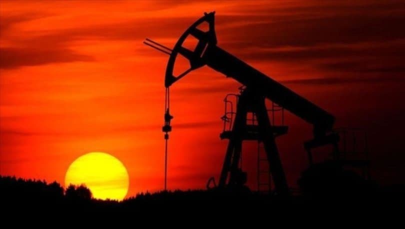ABŞ-ın kommersiya neft ehtiyatları 466 mln. bareldən aşağı enib