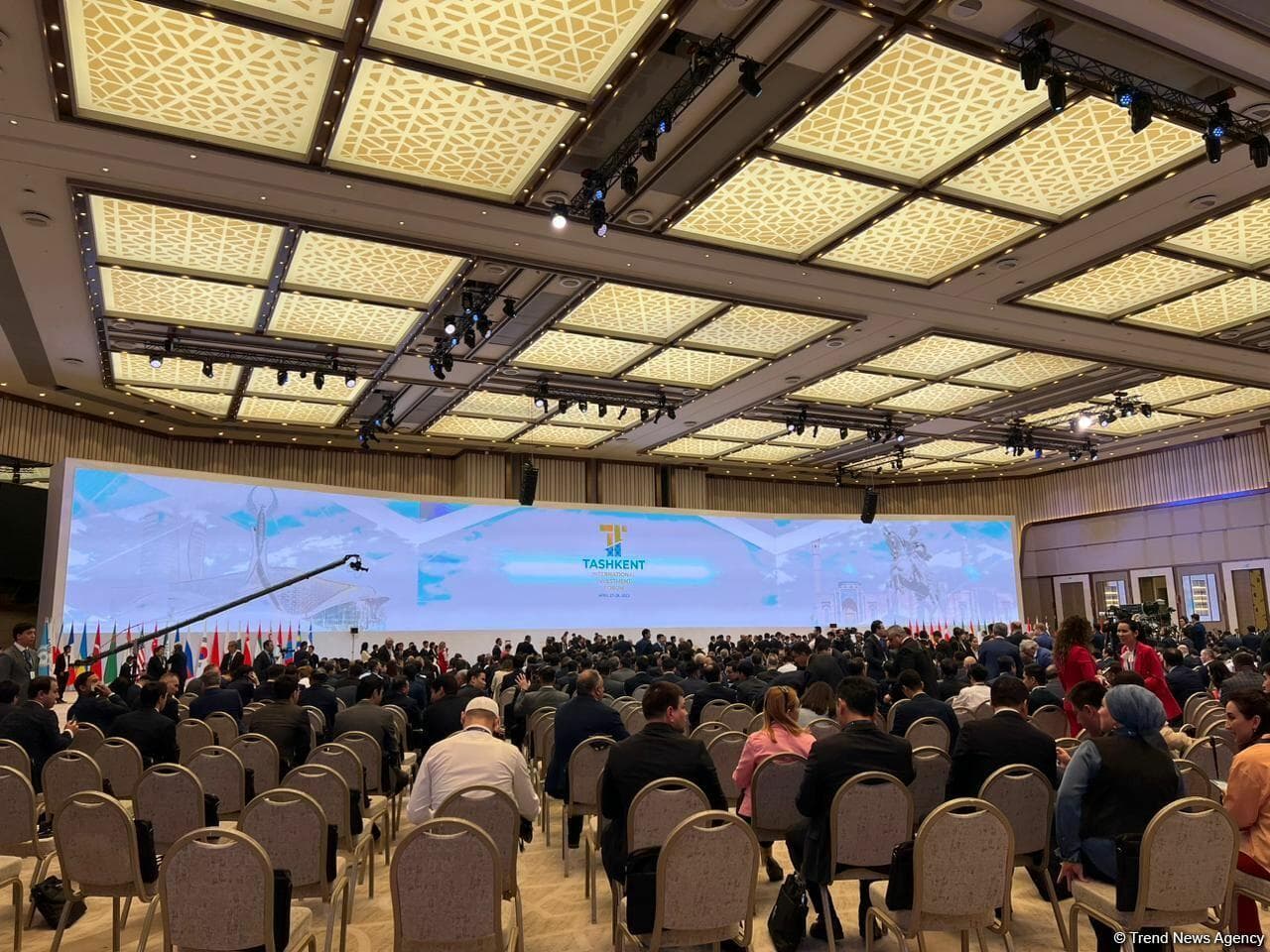 Özbəkistanda Daşkənd Beynəlxalq İnvestisiya Forumu işə başlayıb - FOTO