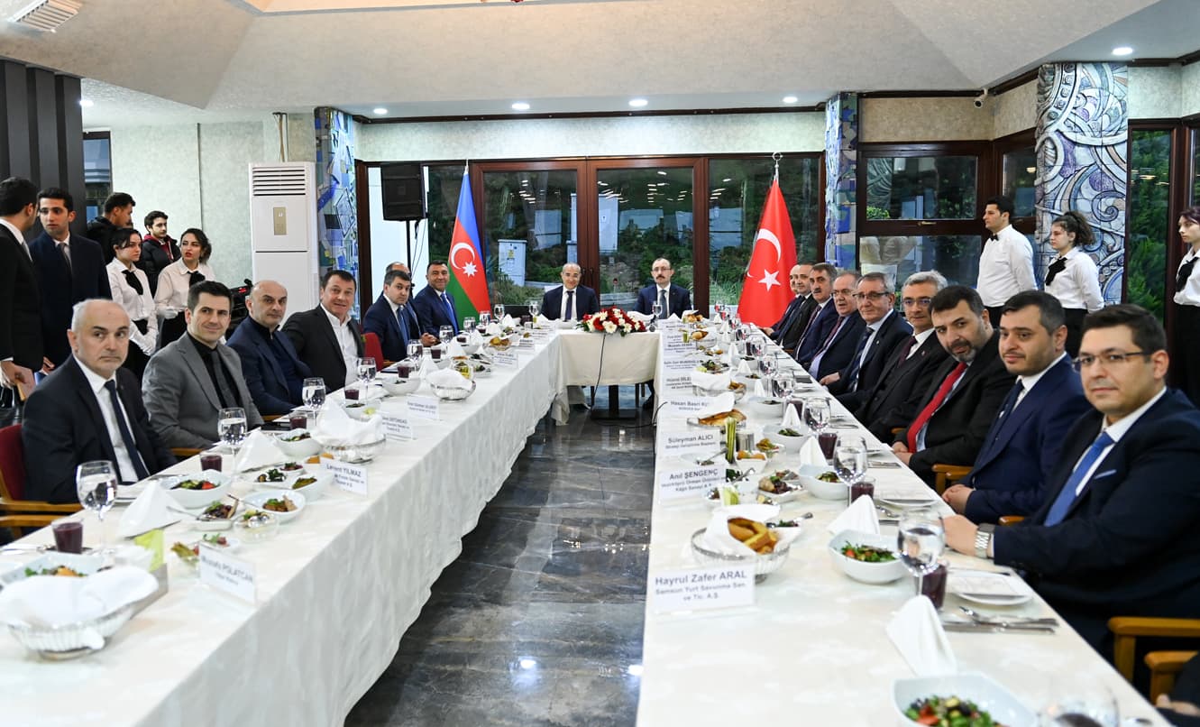 İqtisadiyyat naziri Türkiyəyə səfər edib - FOTO