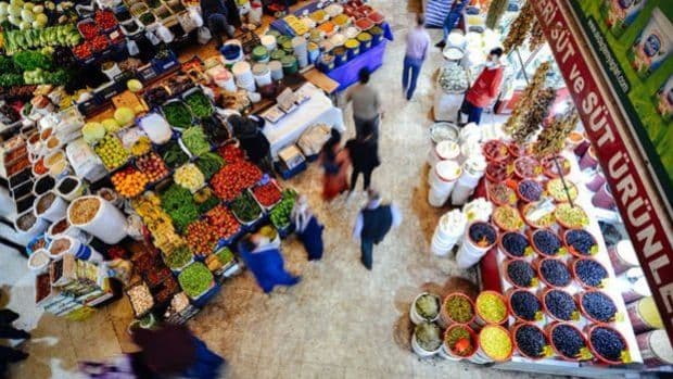 İstanbulda pərakəndə satış qiymətləri 4,57% artıb