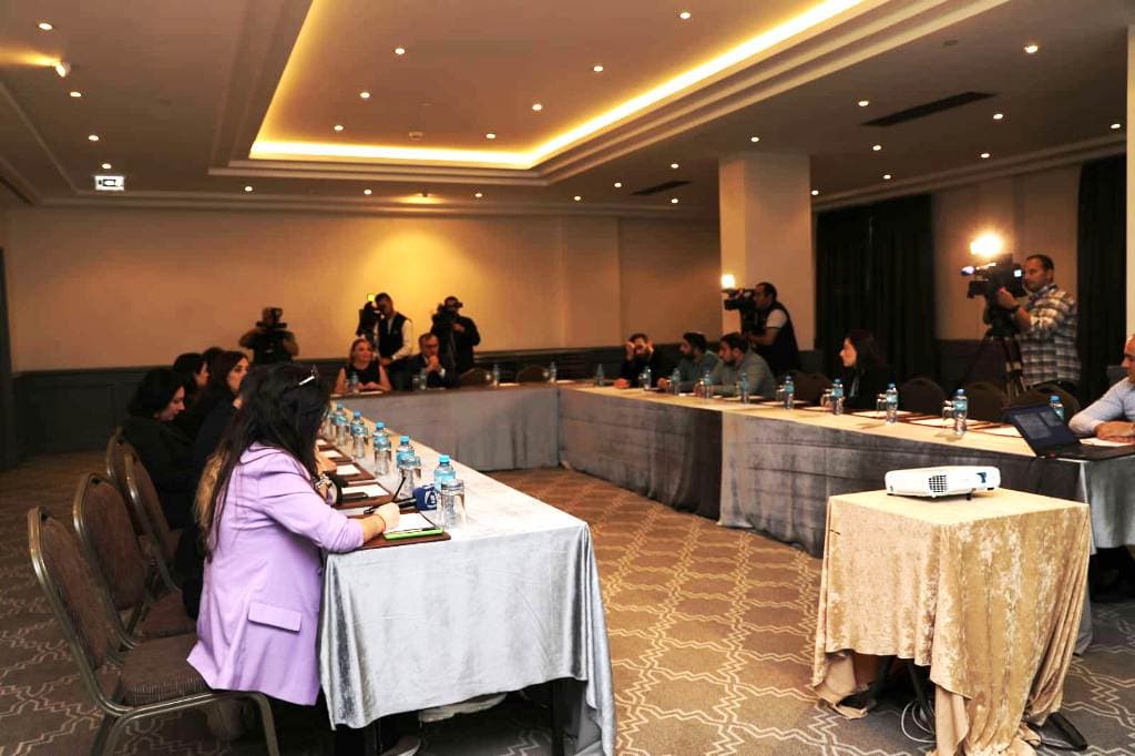 İSB "Heydər Əliyev İli" çərçivəsində media nümayəndələri üçün təlim keçirib - FOTO
