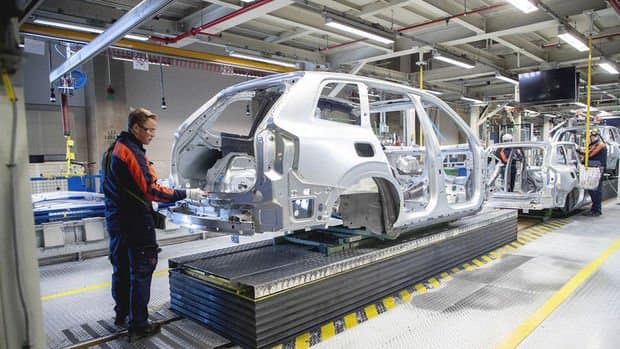 Volvo 1300 işçini ixtisar edəcək