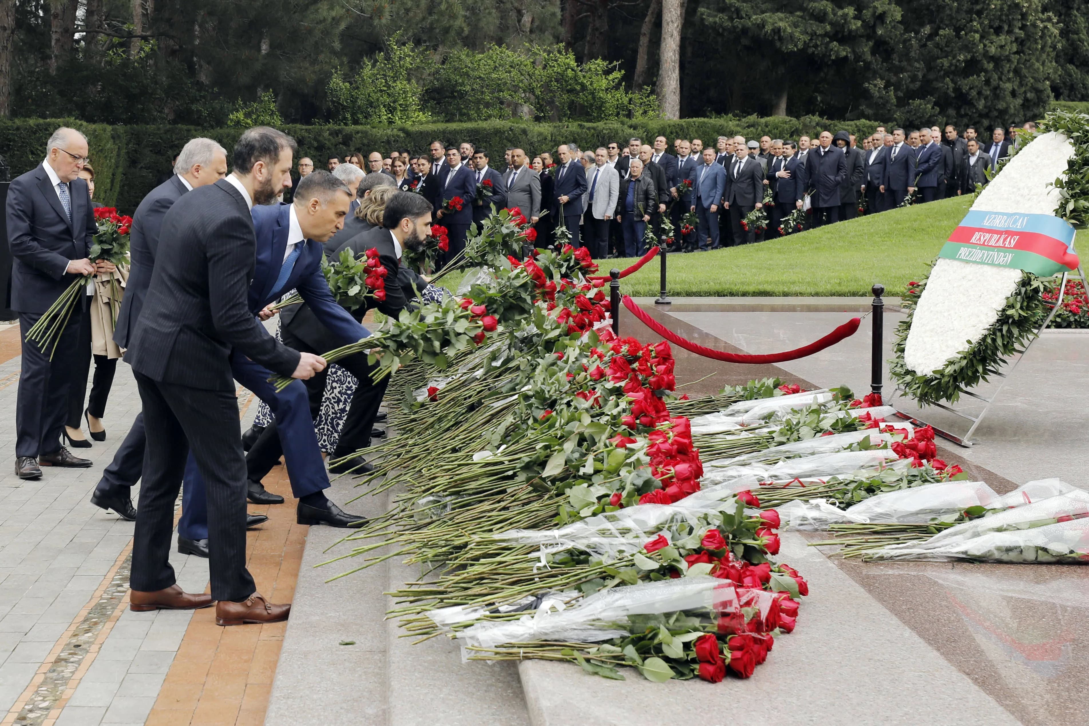 SOCAR Ulu Öndər Heydər Əliyevin 100 illik yubileyi münasibətilə tədbir keçirib - FOTO
