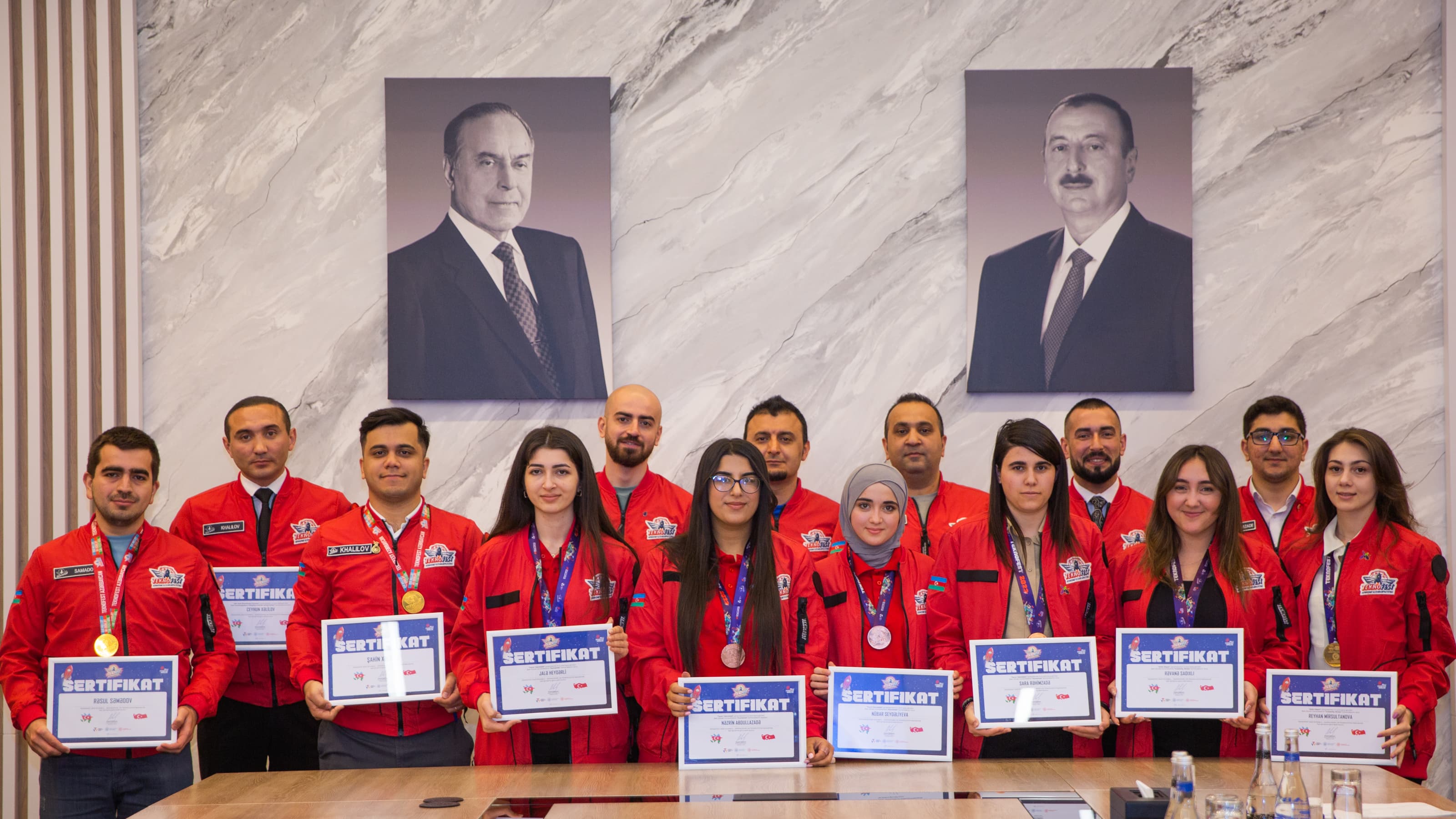 Rəşad Nəbiyev “TEKNOFEST Türkiyə – 2023”ün azərbaycanlı qalibləri ilə görüşüb - FOTO