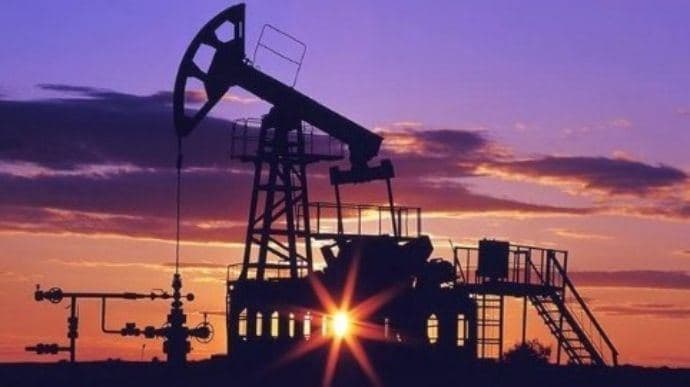 OECD-də neft nə neft məhsullarının ehtiyatları azalıb