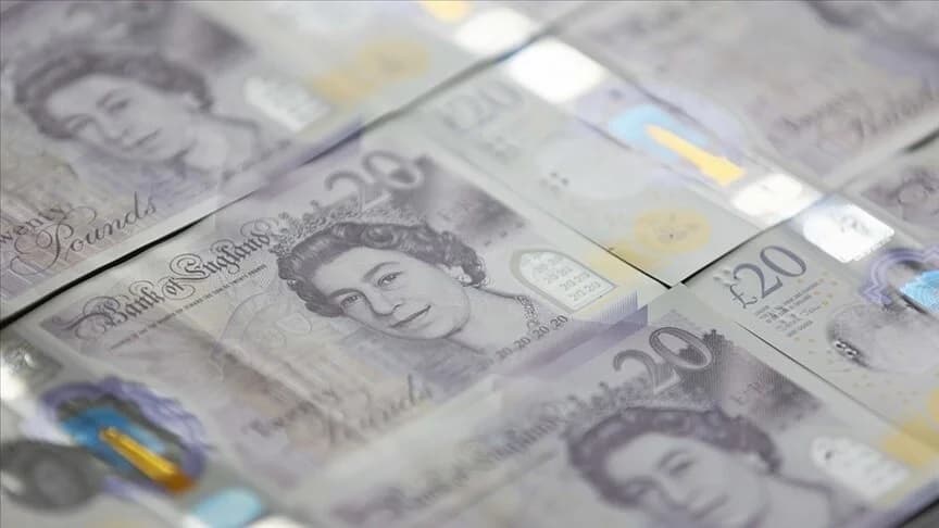 Böyük Britaniyanın büdcə kəsiri 25,6 milyard funt sterlinq təşkil edib