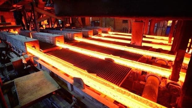 Qlobal xam polad istehsalı aprel ayında azalıb