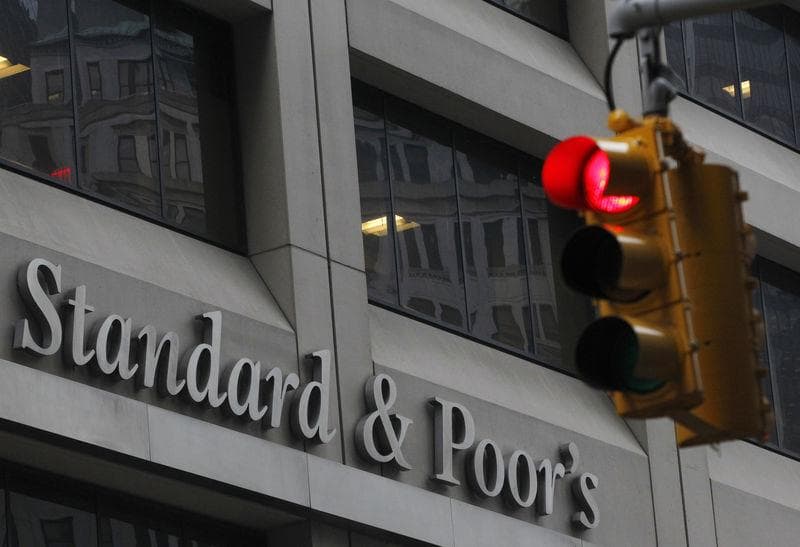 "S&P" Azərbaycanın bank sektoru üçün yüksək riskləri açıqlayıb