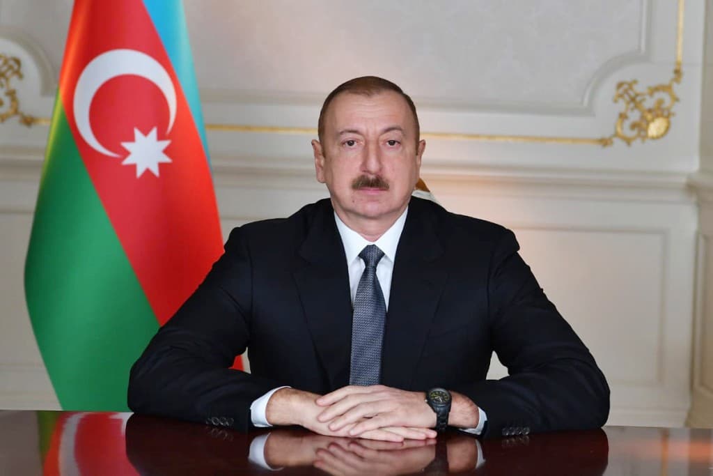 Prezidentin ehtiyat fondu 40 % azaldılır