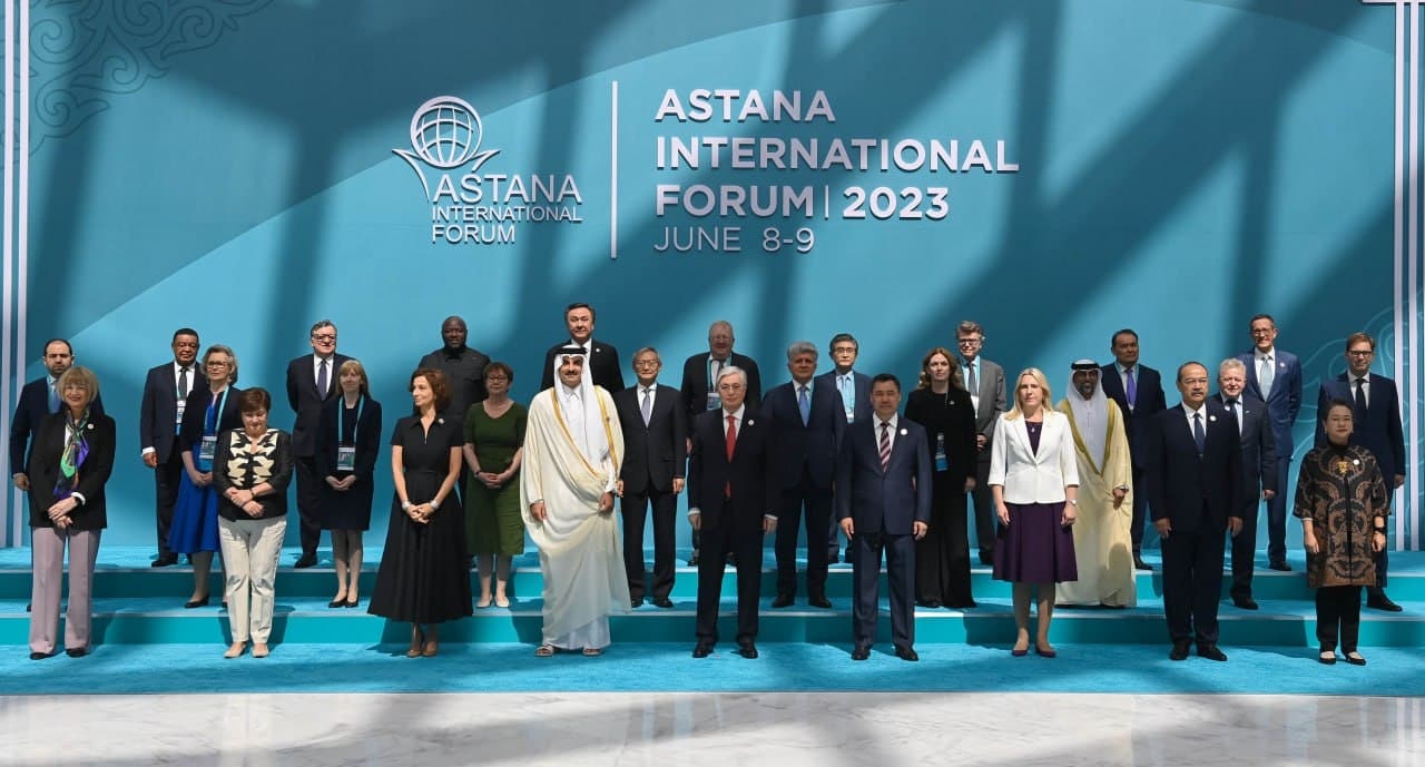 Qazaxıstanın paytaxtında Astana Beynəlxalq Forumuna start verilib - FOTO