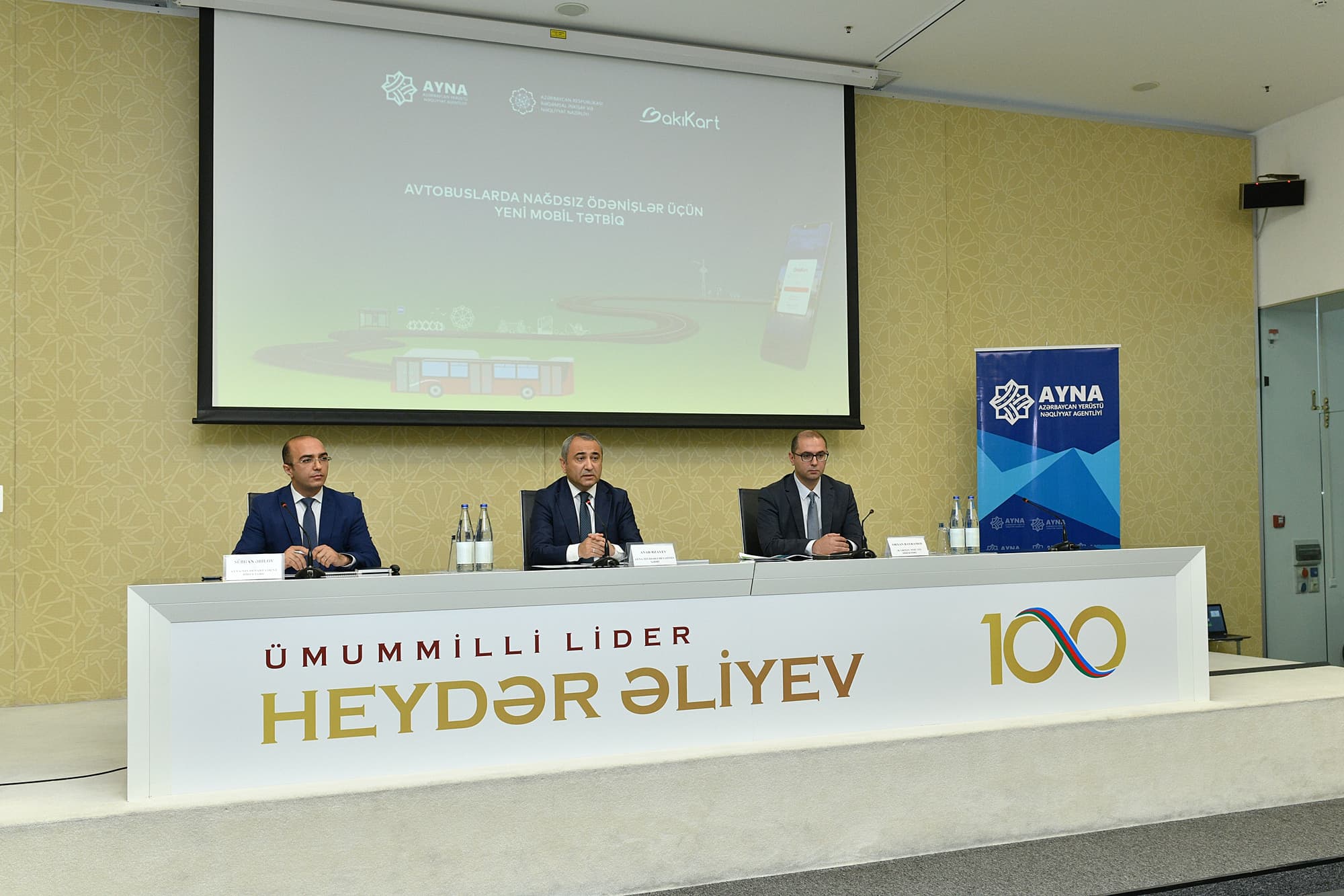 Avtobuslarda nağdsız ödənişlər üçün yeni mobil tətbiq təqdim edildi - FOTO