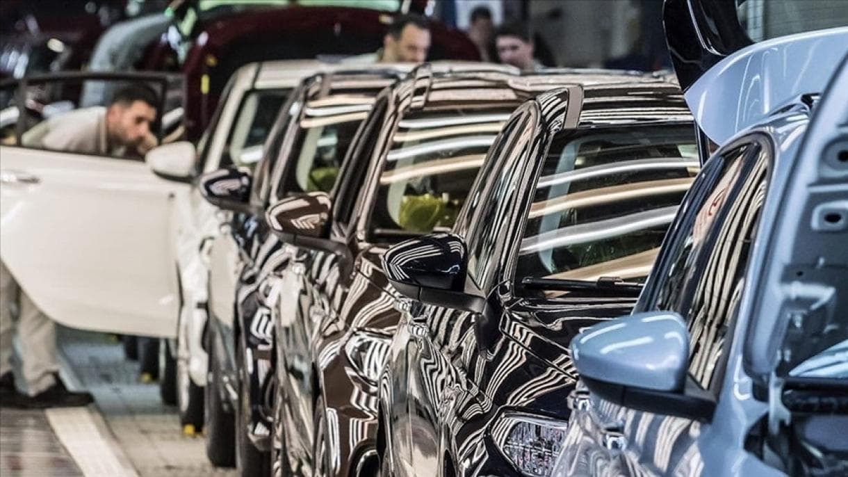 5 ayda minik avtomobili idxalına 549 milyon dollar xərclənib
