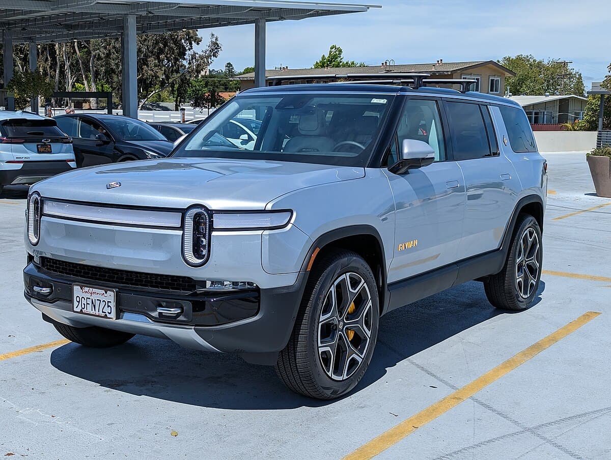 Rivian ikinci rübdə 12,640 ədəd tədarük edib