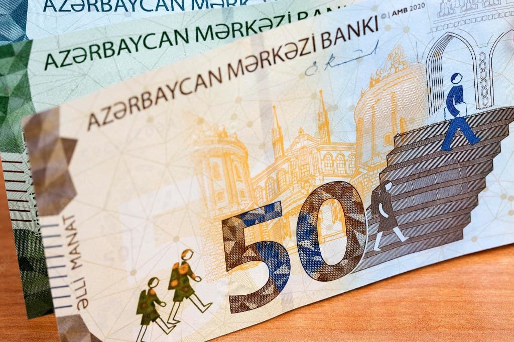 AMB-nin qısamüddətli notlara cəlb etdiyi borcun məbləği artıb