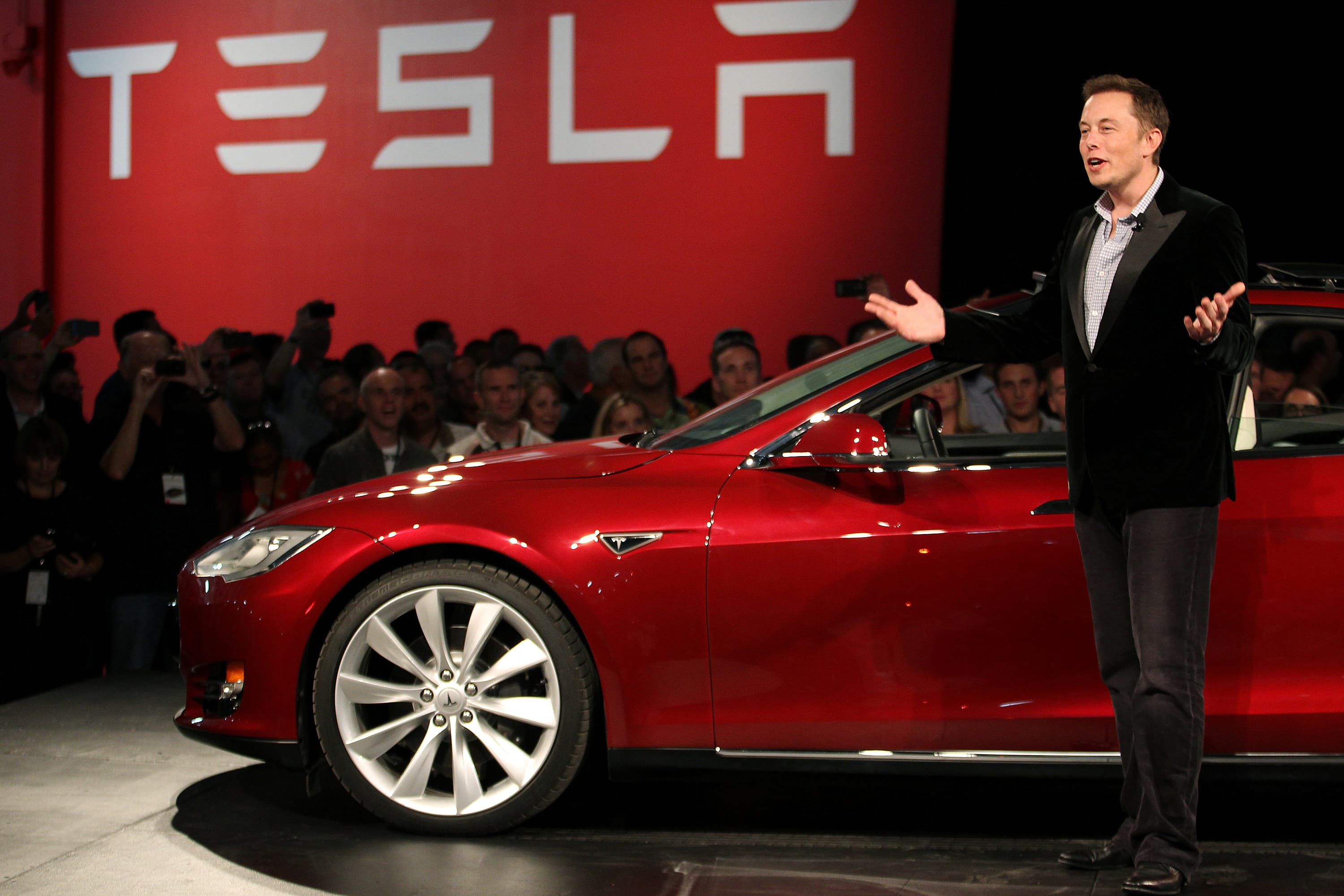 İlon Mask:“Tesla” özünün tam avtonom idarəetmə texnologiyasını qurmağa hazırdır