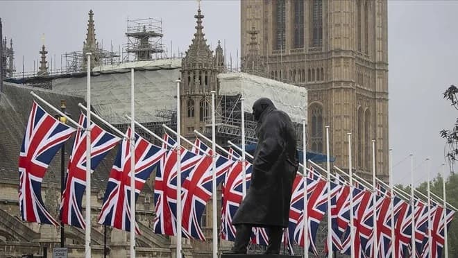 Böyük Britaniyanın tikinti sektoru son 5 ayın ən aşağı səviyyəsindədir