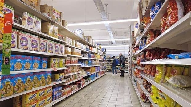 Böyük Britaniyada pərakəndə satışlar artıb